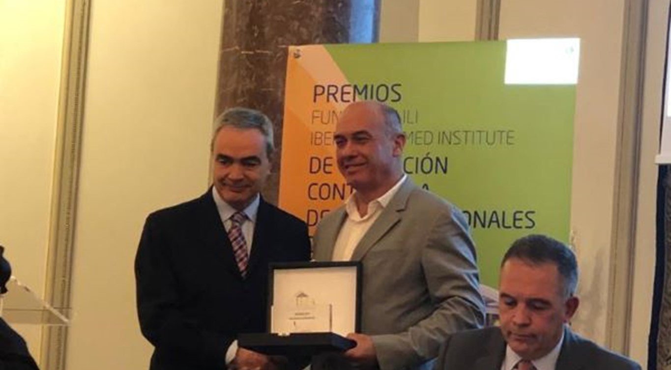 La Fundación Iberian Live-Med Institute entrega el premio de Formación Continuada a FAECAP