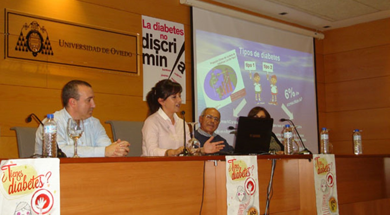Por primera vez una enfermera de atención primaria participa en la mesa redonda en el 