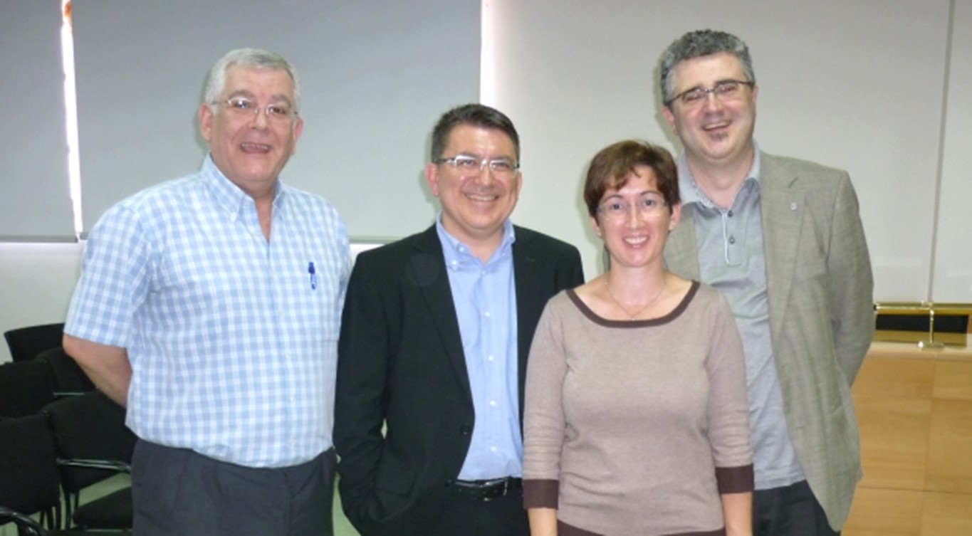Premio a la mejor comunicación oral del XVIII Encuentro Internacional de Investigación en Cuidados para un enfermero y socio de AIFiCC
